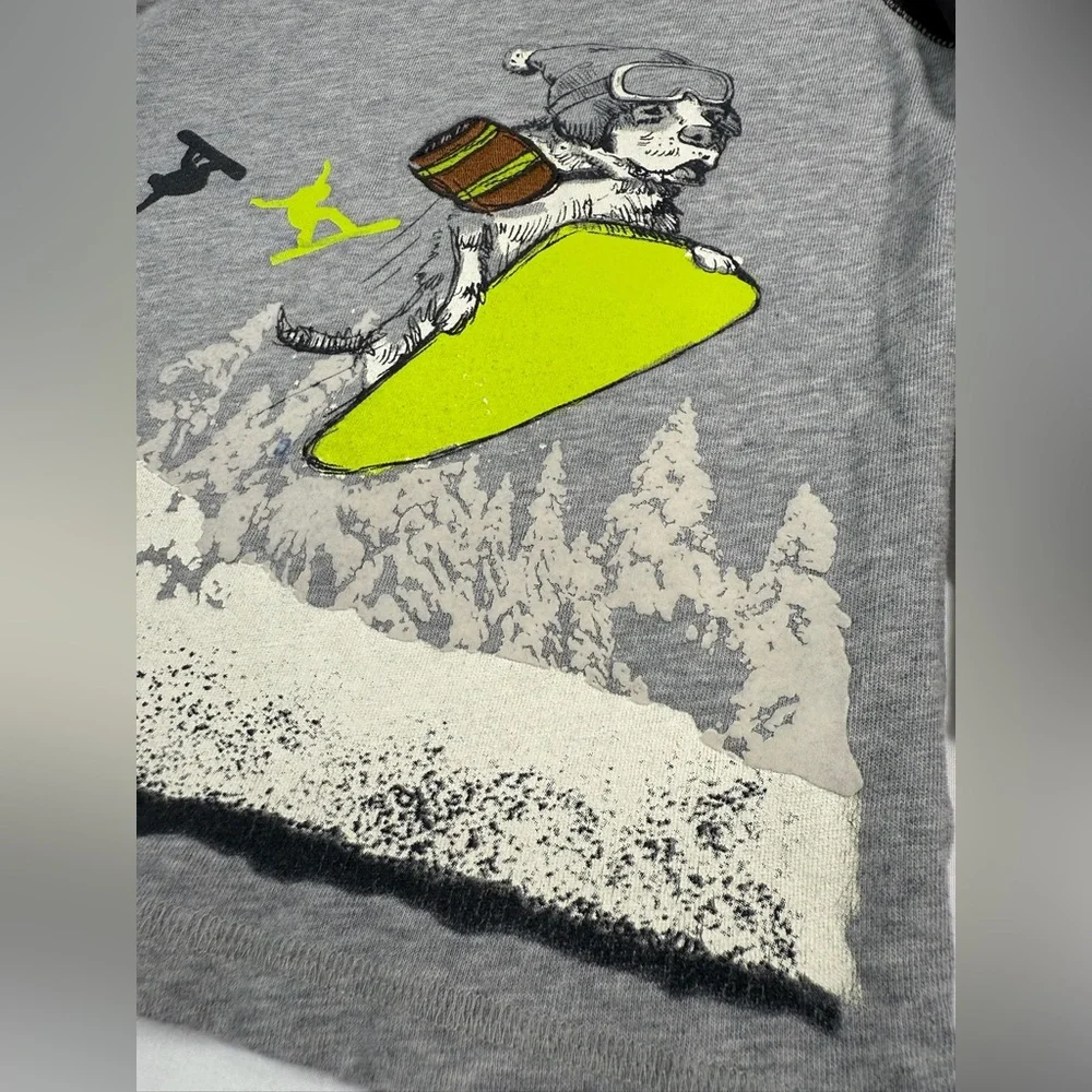 GYMBOREE Toddler Long Sleeve Raglan Graphic Tee 3T Snowboard Dog Winter Outdoor‎